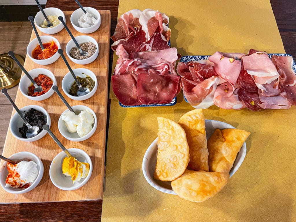 the various cheese and meat pairings to go along with a gnocco fritto