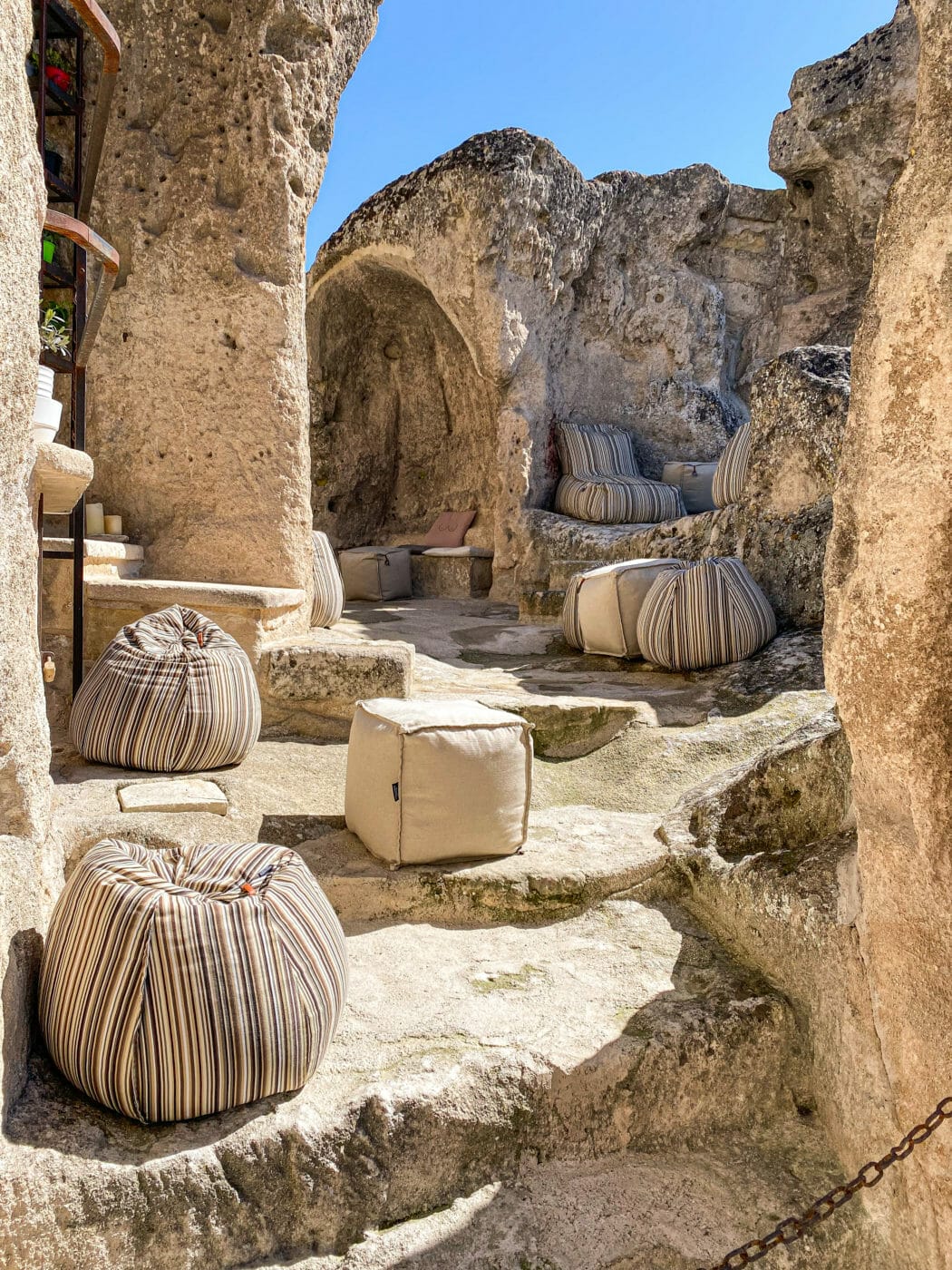 Quaint little outdoors cafe' in Matera Italy